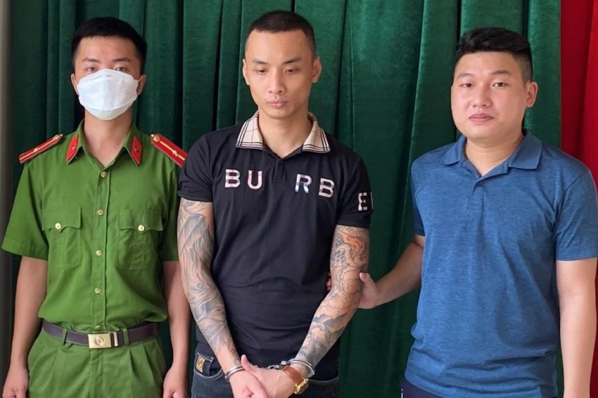 Nguyễn Khôi Nguyên bị bắt giữ. Ảnh: CA Nguyễn Khôi Nguyên bị bắt giữ. Ảnh: CA