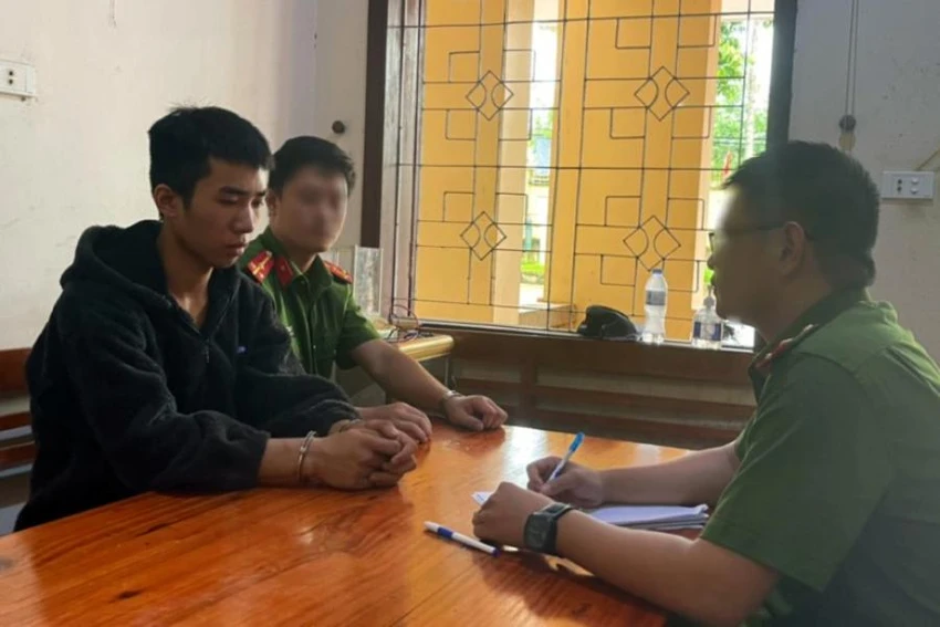 Nghi phạm Lữ Văn Khánh tại công an. Ảnh: CA Nghi phạm Lữ Văn Khánh tại công an. Ảnh: CA