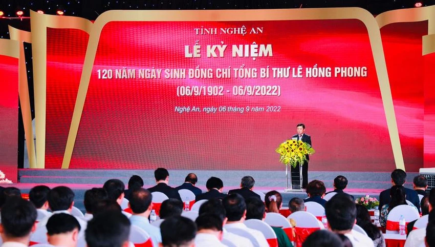 Nghệ An trọng thể tổ chức Kỷ niệm 120 năm ngày sinh cố Tổng Bí thư Lê Hồng Phong. Ảnh: NTV Nghệ An trọng thể tổ chức Kỷ niệm 120 năm ngày sinh cố Tổng Bí thư Lê Hồng Phong. Ảnh: NTV