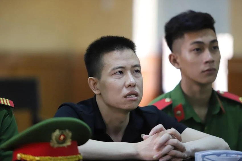 Bị cáo Trần Hồng Lĩnh tại phiên tòa sơ thẩm. Ảnh: DIỆU TÌNH Bị cáo Trần Hồng Lĩnh tại phiên tòa sơ thẩm. Ảnh: DIỆU TÌNH