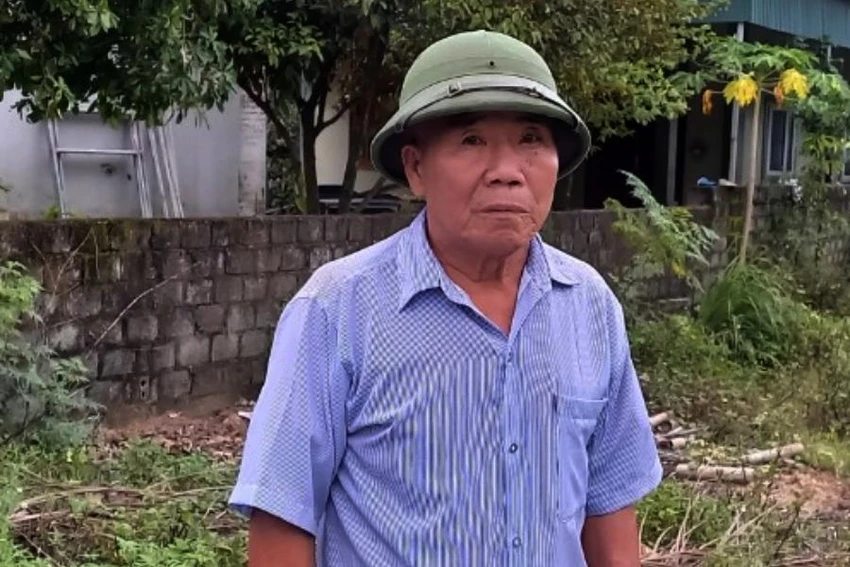Ông Lương Bá Hợi kiện Văn phòng đăng ký đất đai chi nhánh huyện Nghi Xuân. Ông Lương Bá Hợi kiện Văn phòng đăng ký đất đai chi nhánh huyện Nghi Xuân.