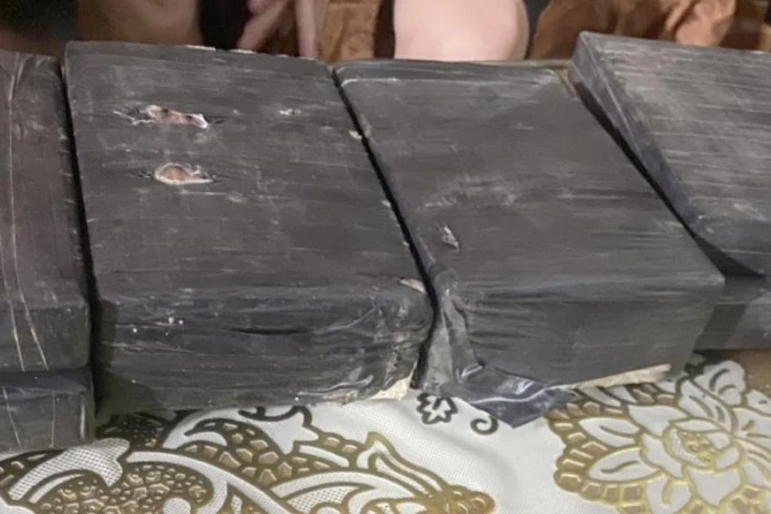 Tang vật heroin thu giữ của Quang Văn Toàn. Ảnh: CA