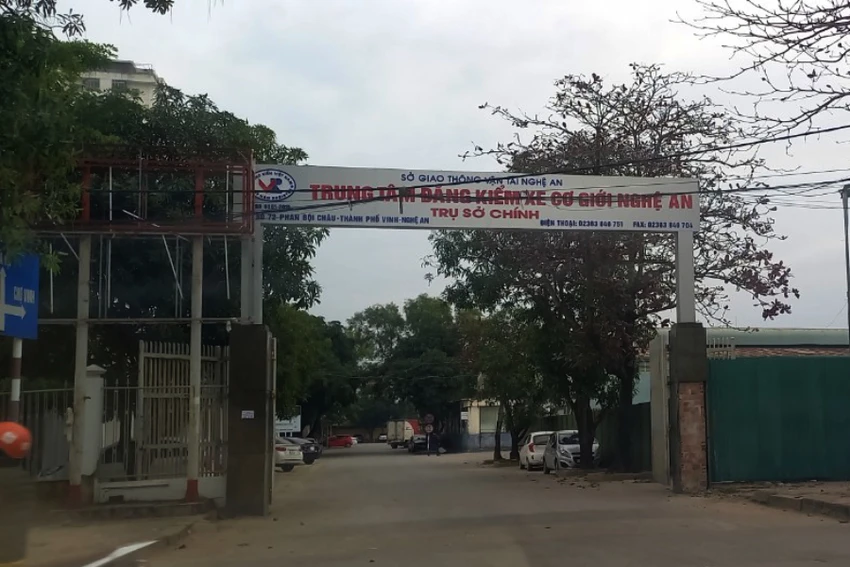 Trụ sở Chính Trung tâm đăng kiểm xe cơ giới tỉnh Nghệ An. Ảnh: ĐẮC LAM Trụ sở Chính Trung tâm đăng kiểm xe cơ giới tỉnh Nghệ An. Ảnh: ĐẮC LAM