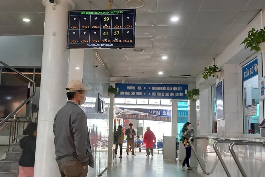 BV Sản nhi Nghệ An, nơi tiếp nhận điều trị cho bé gái. BV Sản nhi Nghệ An, nơi tiếp nhận điều trị cho bé gái.