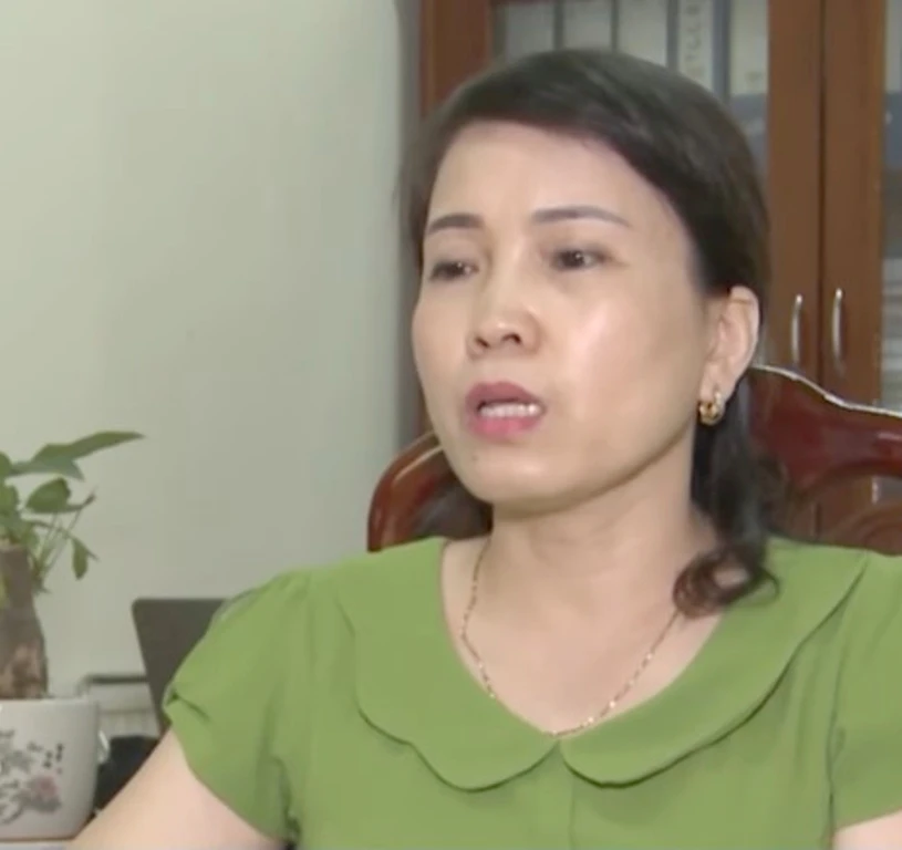Bà Lê Thị Dung lúc đang làm Giám đốc Trung Tâm GDTX huyện Hưng Nguyên.