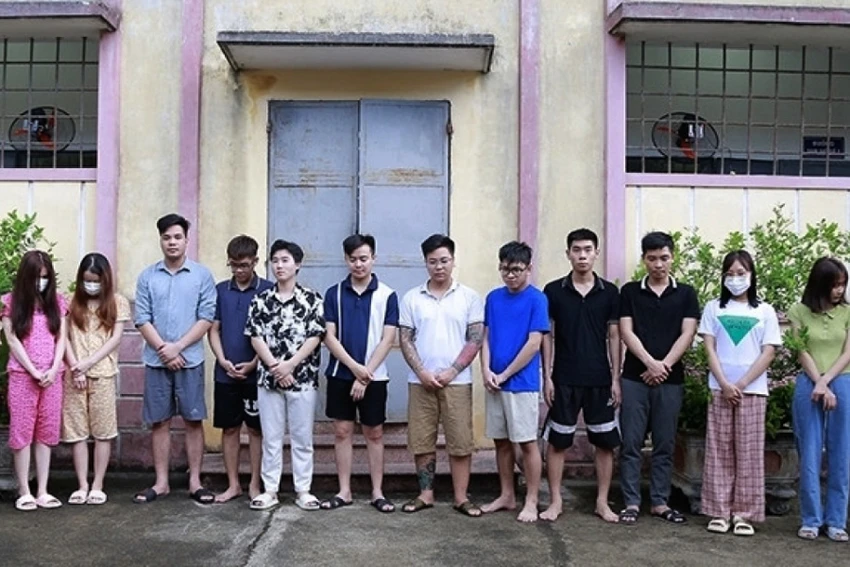 Các bị can bị khởi tố về tội lừa đảo chiếm đoạt tài sản. Ảnh: CA. Các bị can bị khởi tố về tội lừa đảo chiếm đoạt tài sản. Ảnh: CA.