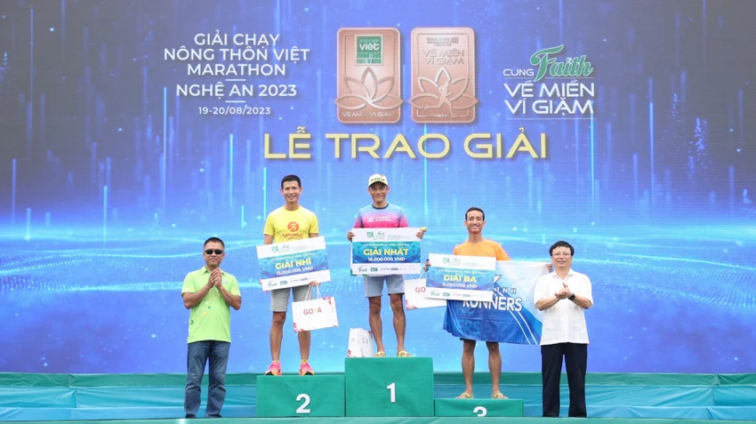 Đây không chỉ là một giải thể thao có chất lượng chuyên môn cao, là sân chơi thể thao quy mô, chuyên nghiệp mà còn có ý nghĩa góp phần giáo dục truyền thống cách mạng, tinh thần yêu nước cho tất cả vận động viên tham gia,nhằm đẩy mạnh Cuộc vận động “Toàn dân rèn luyện thân thể theo gương Bác Hồ vĩ đại” và phong trào “Ngày chạy Olympic vì sức khỏe toàn dân”. Đây không chỉ là một giải thể thao có chất lượng chuyên môn cao, là sân chơi thể thao quy mô, chuyên nghiệp mà còn có ý nghĩa góp phần giáo dục truyền thống cách mạng, tinh thần yêu nước cho tất cả vận động viên tham gia,nhằm đẩy mạnh Cuộc vận động “Toàn dân rèn luyện thân thể theo gương Bác Hồ vĩ đại” và phong trào “Ngày chạy Olympic vì sức khỏe toàn dân”.