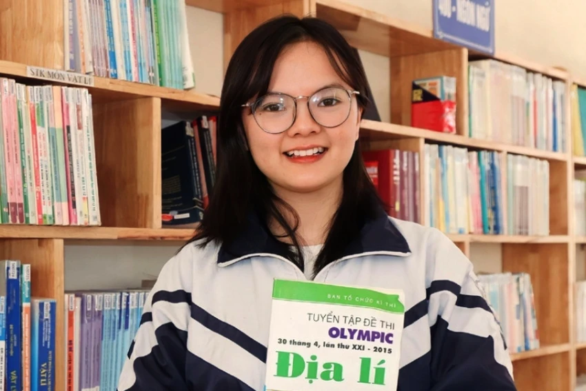 Em Nguyễn Khánh Linh với ước mơ trở thành chiến sĩ công an nhân dân.