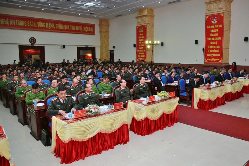 day-lui-xa-hoi-den.jpg