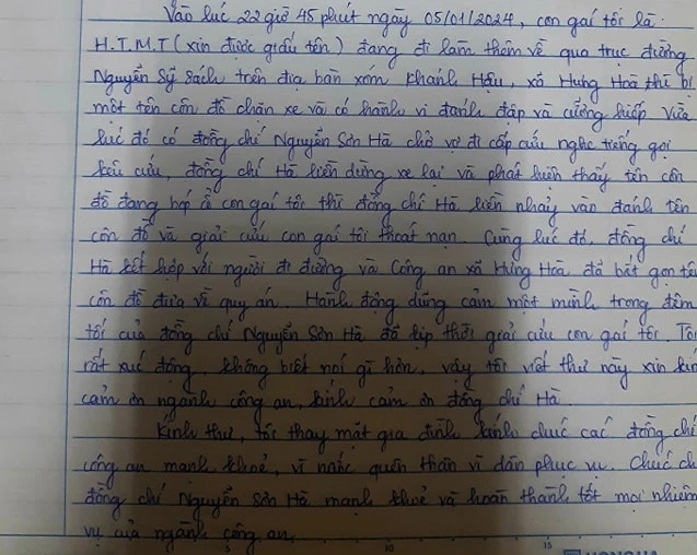 co-gai-bi-hiep-dam-ben-duong.jpg