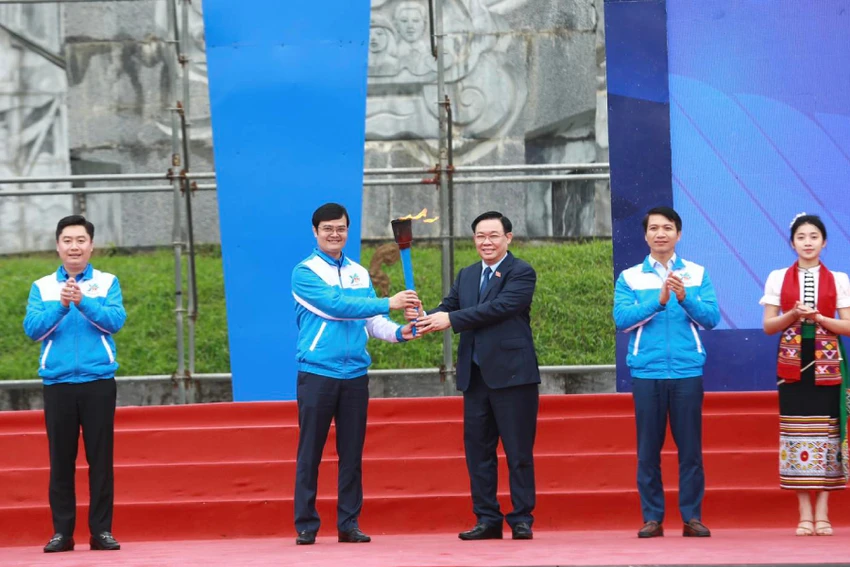 Chu-tich-quoc-hoi.jpg