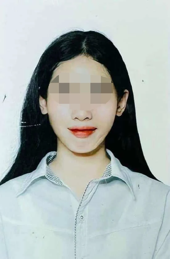 co-gai-mat-tich.jpg