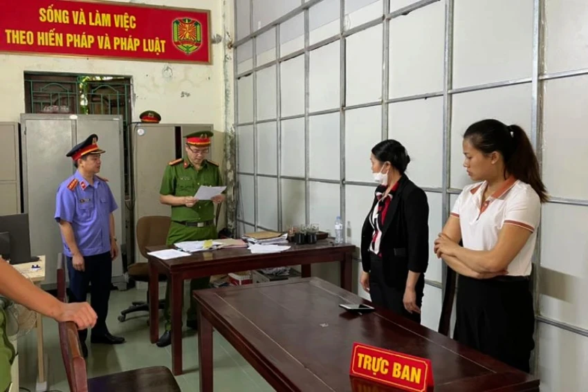 tham ô tiền tỉ