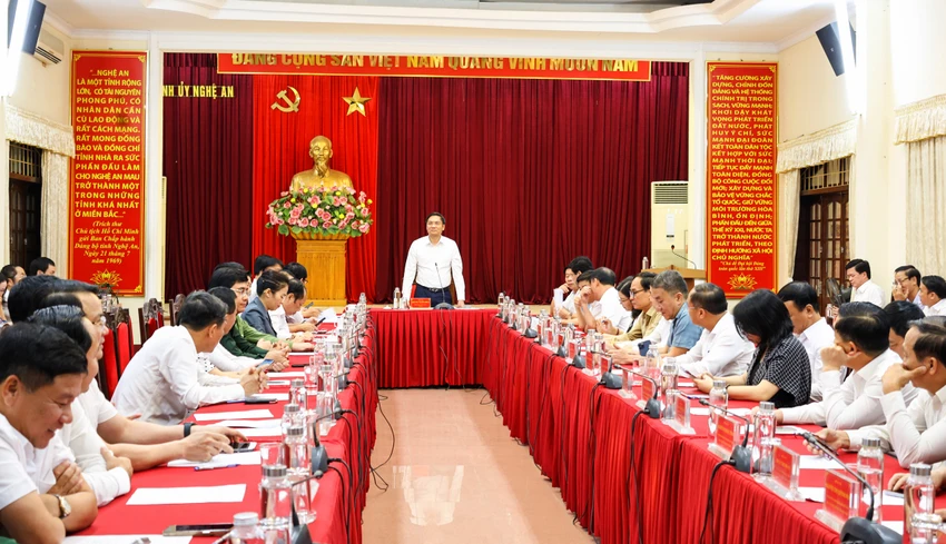 Bau-truc-tiep-bi-thu-tinh-uy-nghe-an.jpg