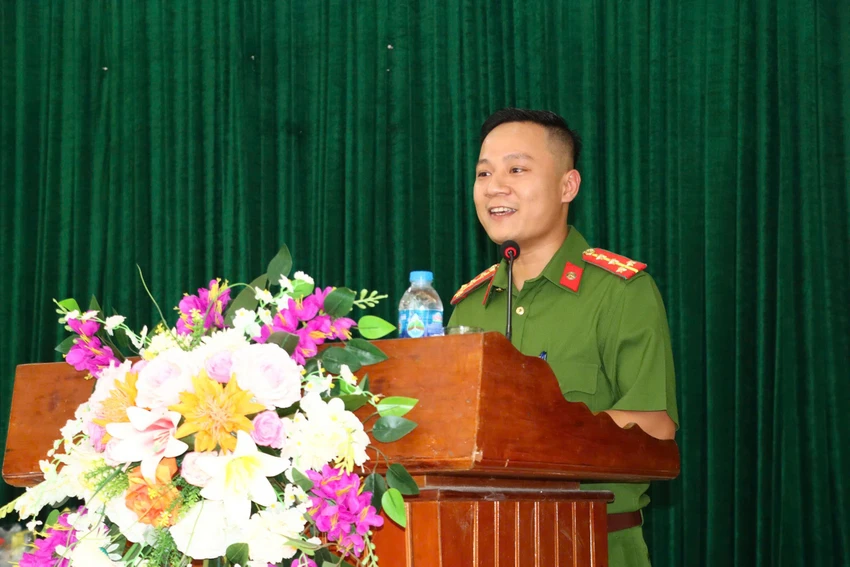 Cong-an.jpg
