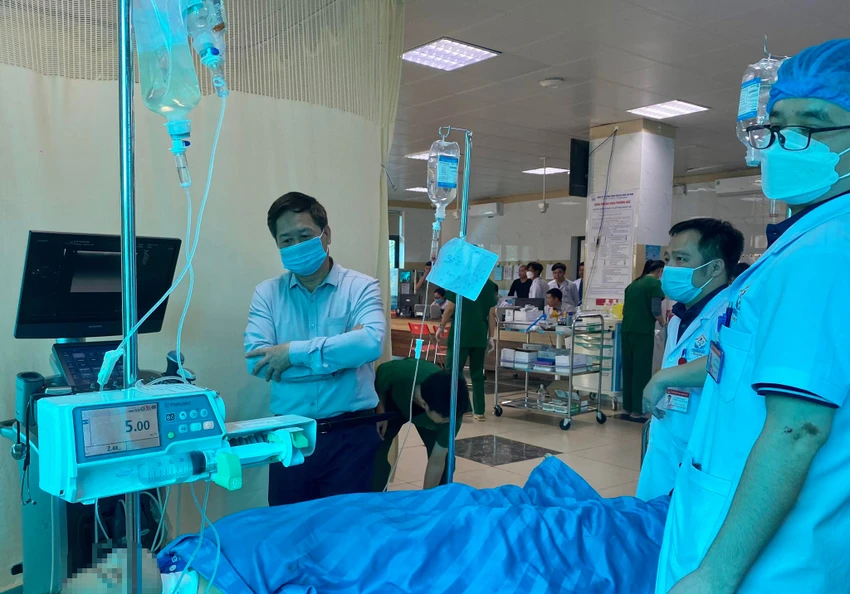 va chạm xe khách