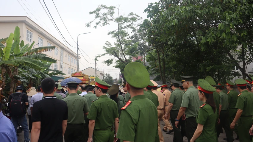 Mua-dam-tang.JPG