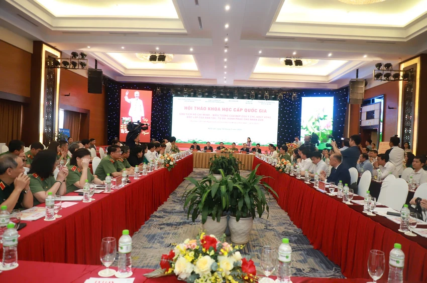 sinh-nhat-bac-ho.jpg