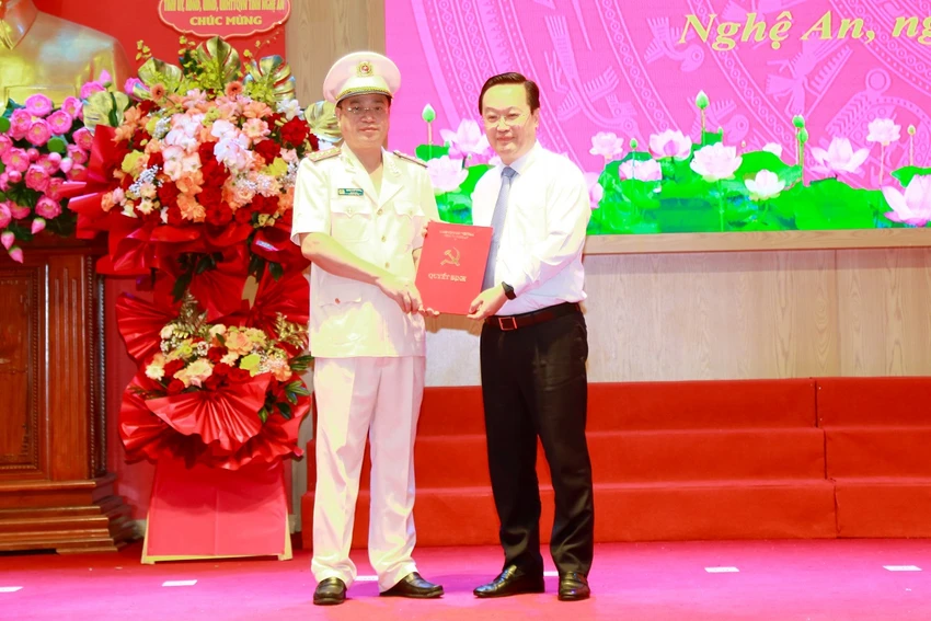 giam-doc-cong-an-nghe-an.jpg