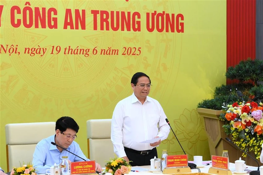 pham-minh-chinh.jpg