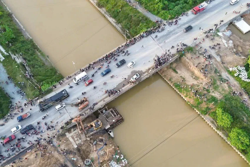 o-to-dam-2-xe-may.jpg