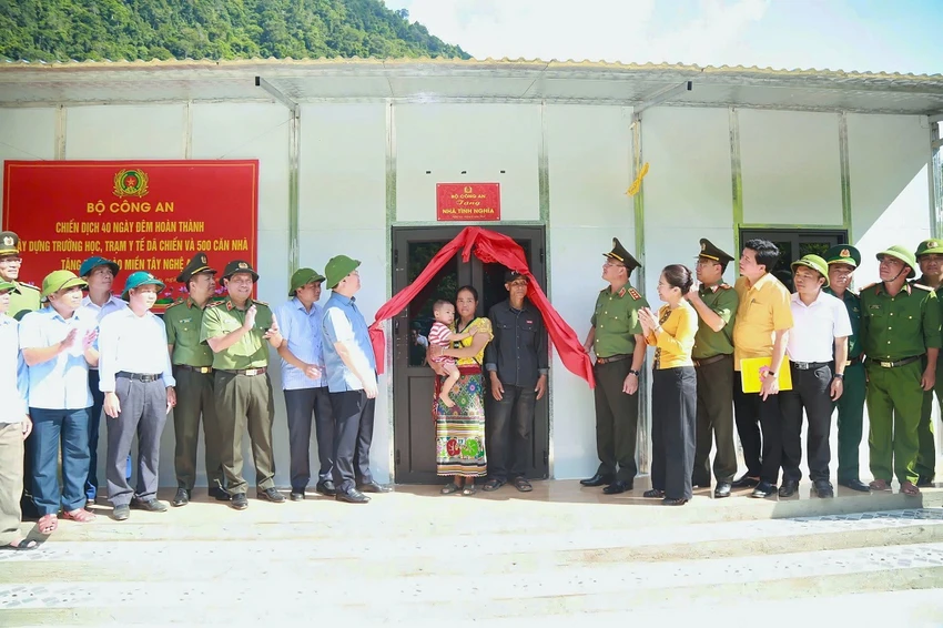 40-ngay-dem.jpg