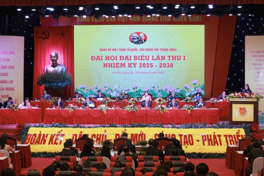 quang-canh-dai-hoi.jpg