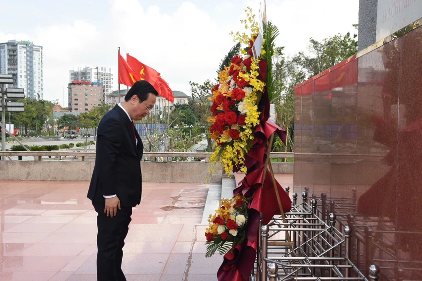 bau-bi-thu-tinh-uy.jpg