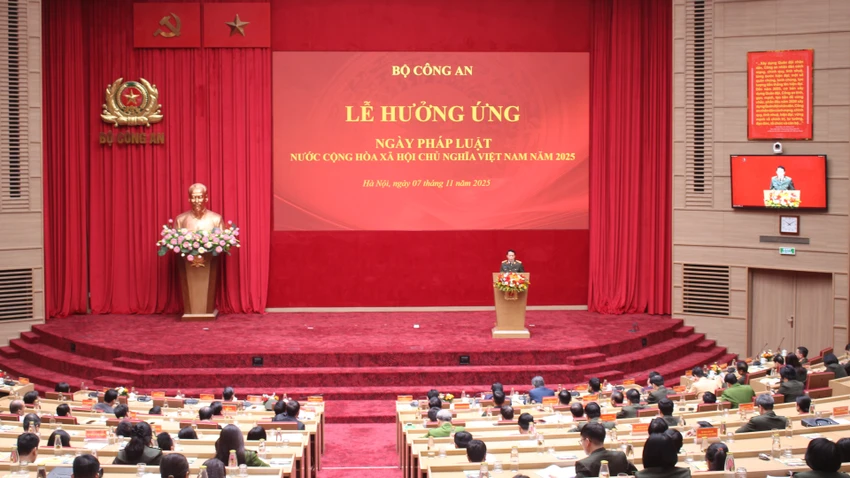 Bo-Cong-an.jpg