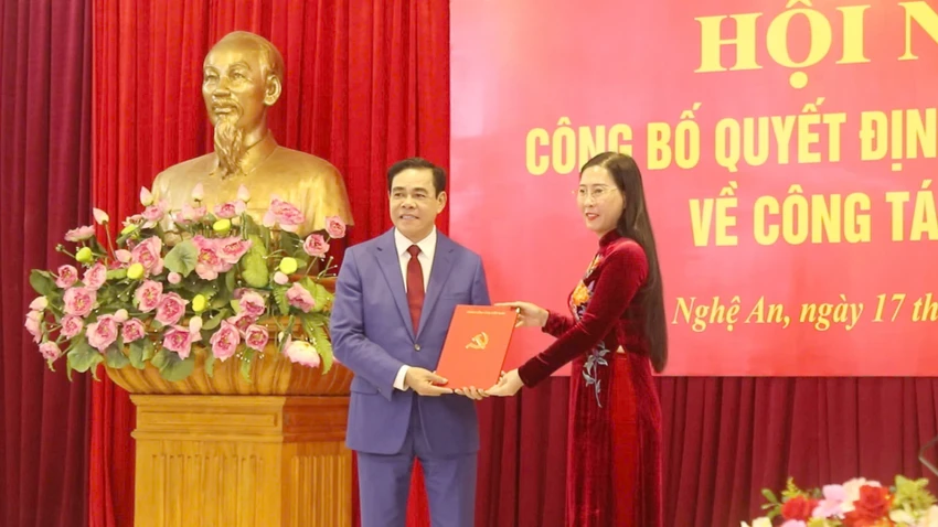 Pho-Bi-Thu-Tinh-uy-Nghe-An.jpg