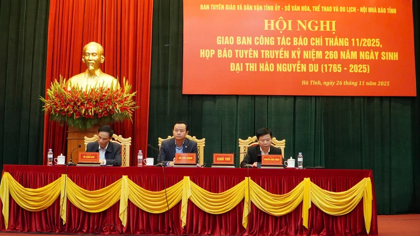 Ha-Tinh-Nguyen-Du.jpg