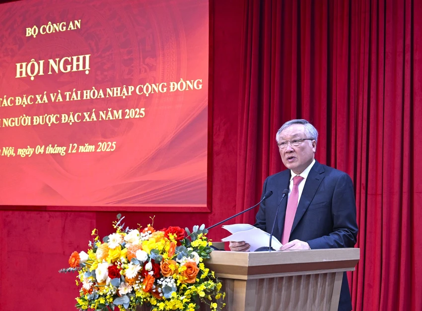 những lần đặc xá.jpg
