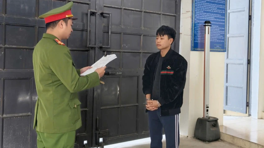 13-tuoi-vao-nha-nghi.jpg