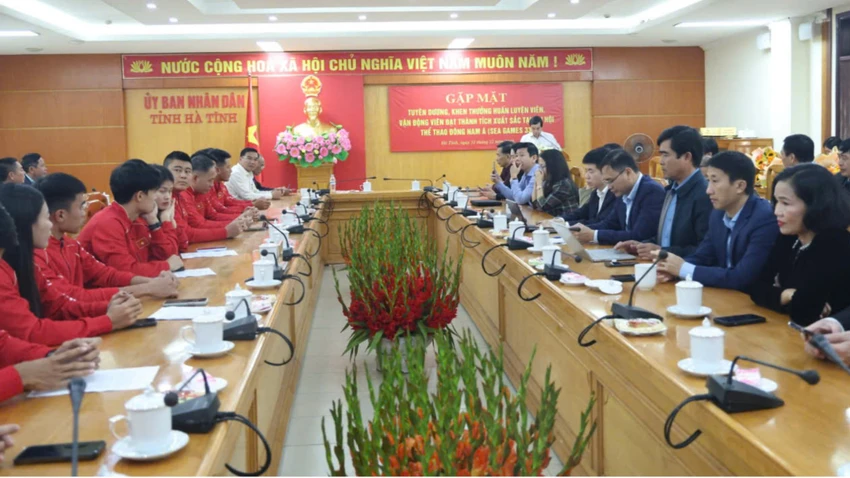 Ha-Tinh-khen-thuong.jpg