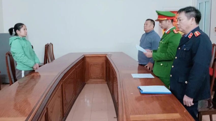 van-chuyen-vang-vao-Viet-Nam.jpg