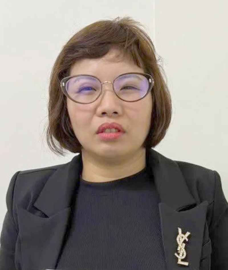 con-gai-tron-truy-na.jpg