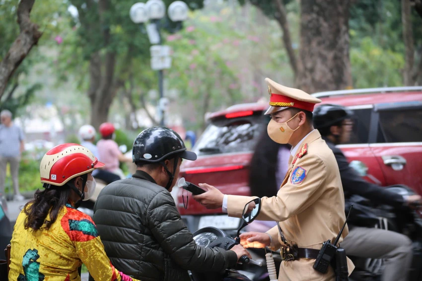 vi-pham-nong-do-con-uong-nua-lon-bia.jpg