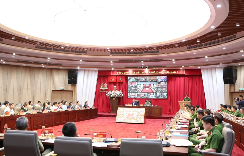 Hoi-nghi.jpg