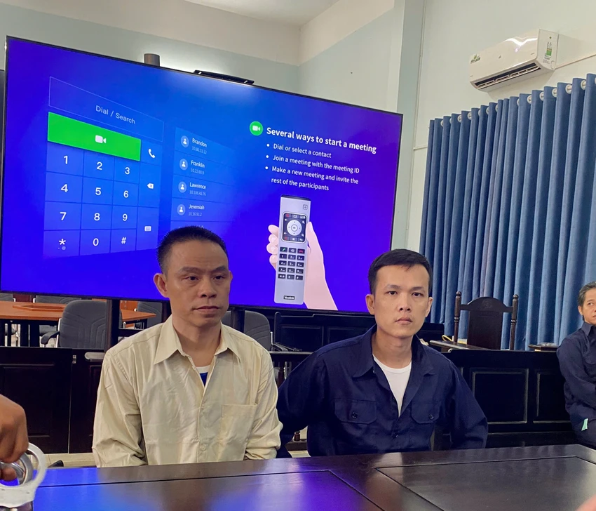 truoc-cong-truong.jpg