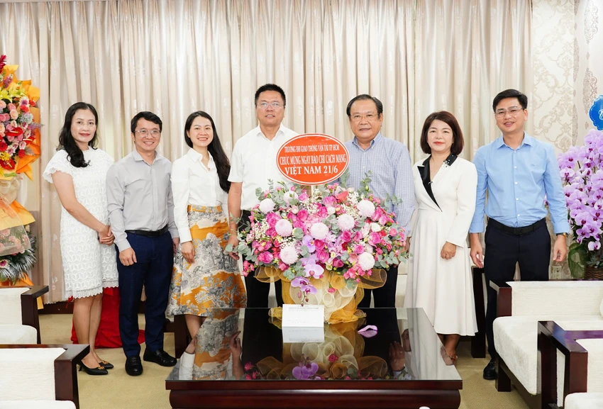 bao-phap-luat-GTVT.jpg