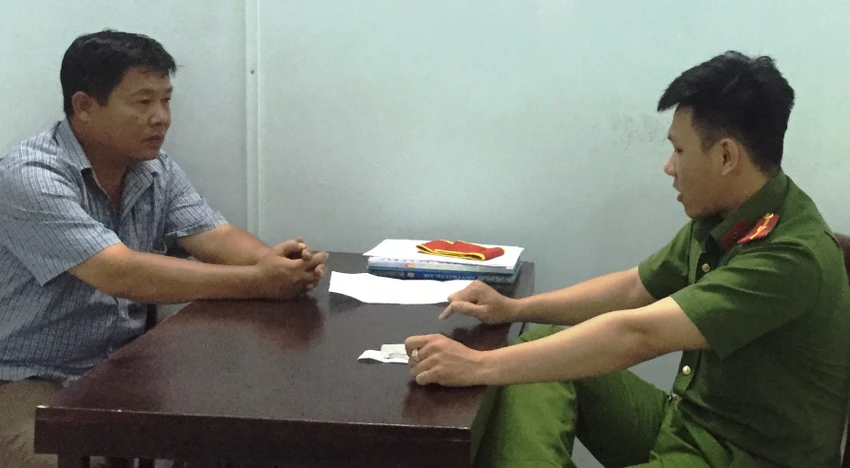 Công an tạm giữ tài xế của Sở Tài chính Hậu Giang gây tai nạn liên hoàn ảnh 2 Công an tạm giữ tài xế của Sở Tài chính Hậu Giang gây tai nạn liên hoàn ảnh 2