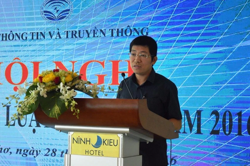 Ông Lưu Đình Phúc, Cục trưởng Cục Báo chí (Bộ TT&TT) giới thiệu những nội dung cơ bản và những điểm nhấn quan trọng của Luật Báo chí 2016, ảnh GIA TUỆ
