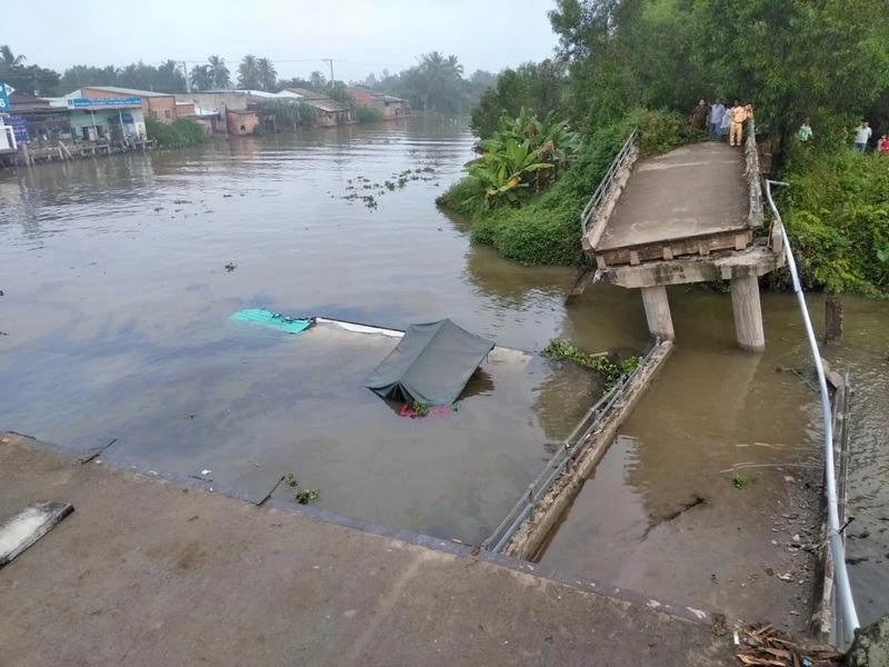 sập cầu 2
