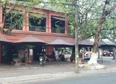 Hàng quán ở TP Cà Mau tạm ngưng bán để phòng chống COVID-19