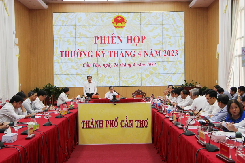 Quang cảnh phiên họp thường kỳ UBND TP Cần Thơ tháng 4-2023. Ảnh: N,T Quang cảnh phiên họp thường kỳ UBND TP Cần Thơ tháng 4-2023. Ảnh: N,T