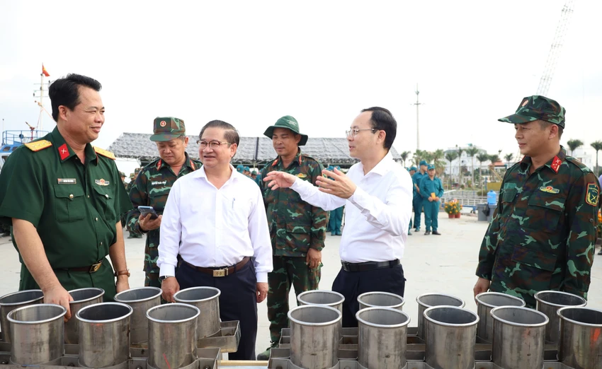 BI THU - CHU TICH CT KIEM TRA TRAN DIA.jpg