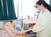 Văn minh bệnh viện - Bài 2: “Cò” nuôi bệnh