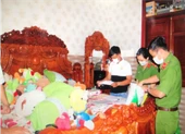 Vụ vận chuyển 51 kg vàng: Đồng loạt khám xét nhiều nơi