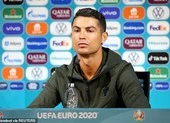 Hành động cực sốc khiến tất cả kinh ngạc của Ronaldo