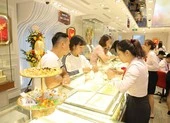 Giá vàng 'chết cứng' ở mốc 50 triệu đồng/lượng